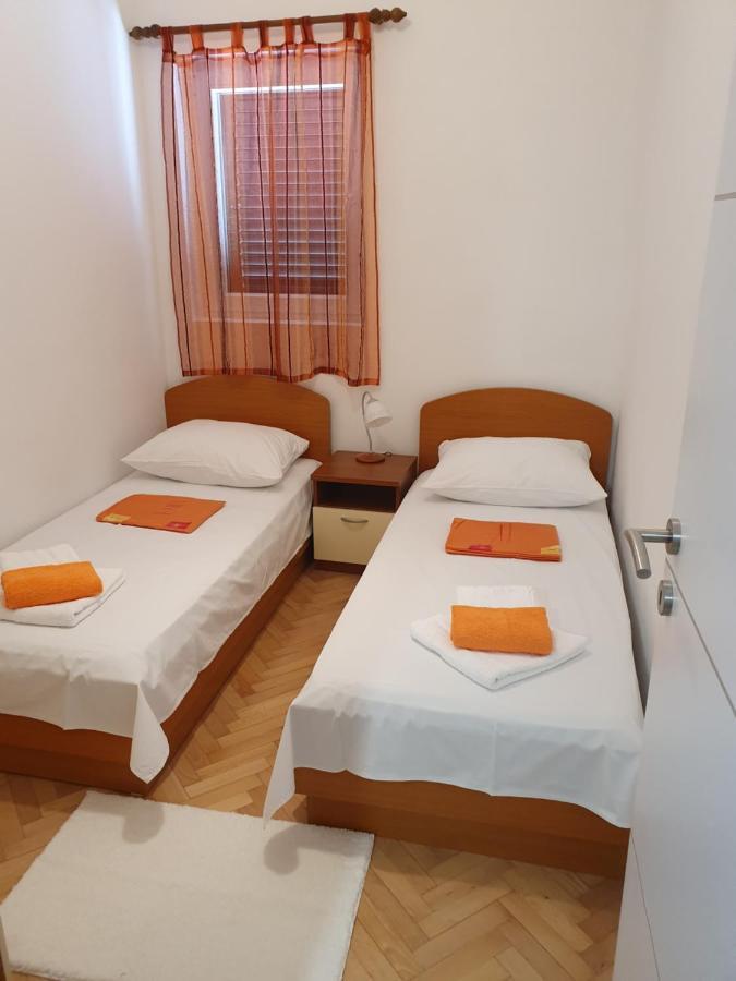 Apartmani Kunteja Pag Town Exteriér fotografie